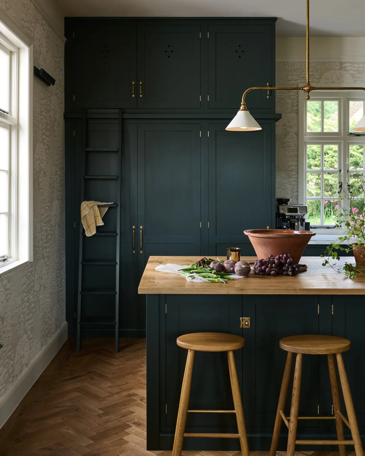 Helen's Stool | deVOL Kitchens